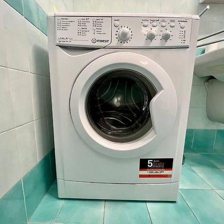 Beija Flor-Trilocale Piazza Garibaldi N18 Apartman Desenzano del Garda Kültér fotó